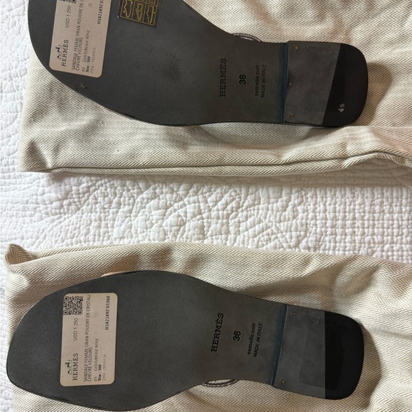 Hermes Gold Slide Sandals - Picture 4 of 4